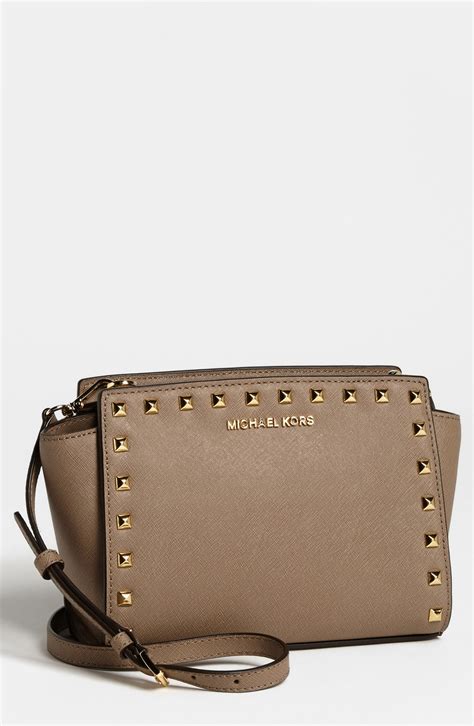 michael kors selma messenger bag dark dunemichael kors selma messenger bag grey|Michael Kors Selma Messenger Bag .